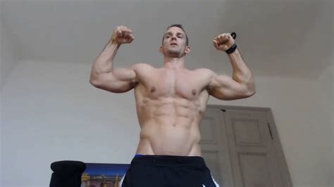 men muscle worship